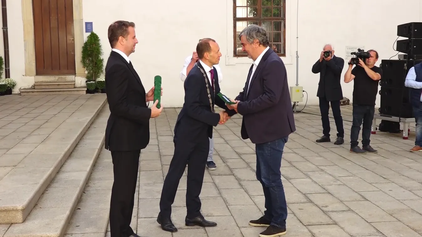 Sajtódíjat kapott a HírTV Baranya vármegyei tudósítója