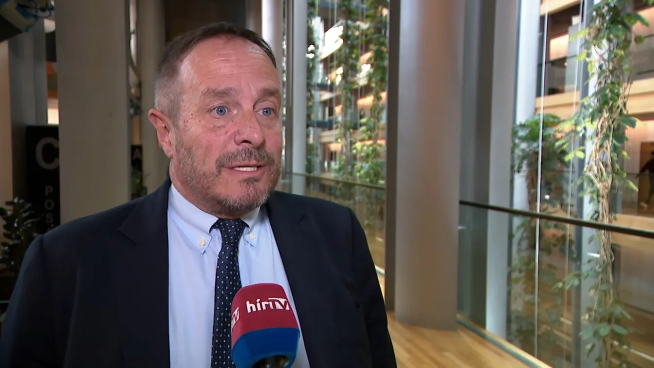 Hölvényi György: Amíg azt mondjuk, hogy a migráció jó, addig nem lehet megoldás