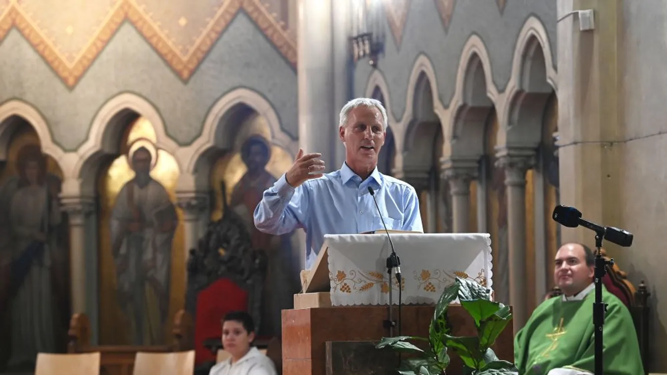 Soltész: A kereszténység közösséget teremt