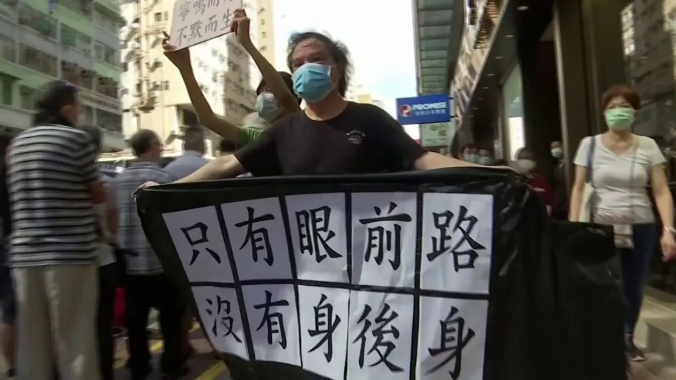 Megszavazta a Hongkongra vonatkozó nemzetbiztonsági törvényt a kínai parlament