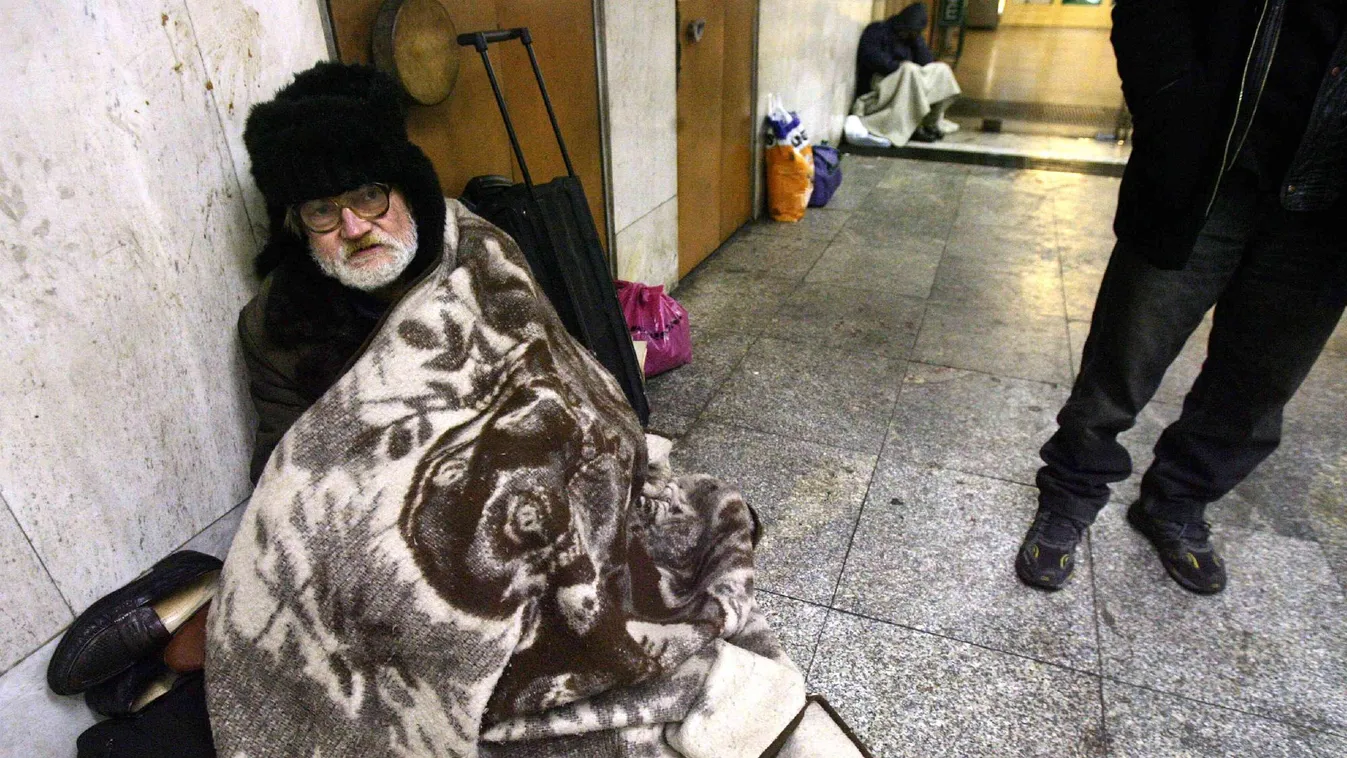 Mától tilos az utcán élni – Lapzárta