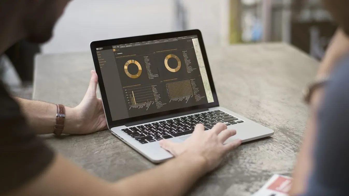 Magyar szoftver zöldíti és teszi olcsóbbá a céges buszjáratokat
