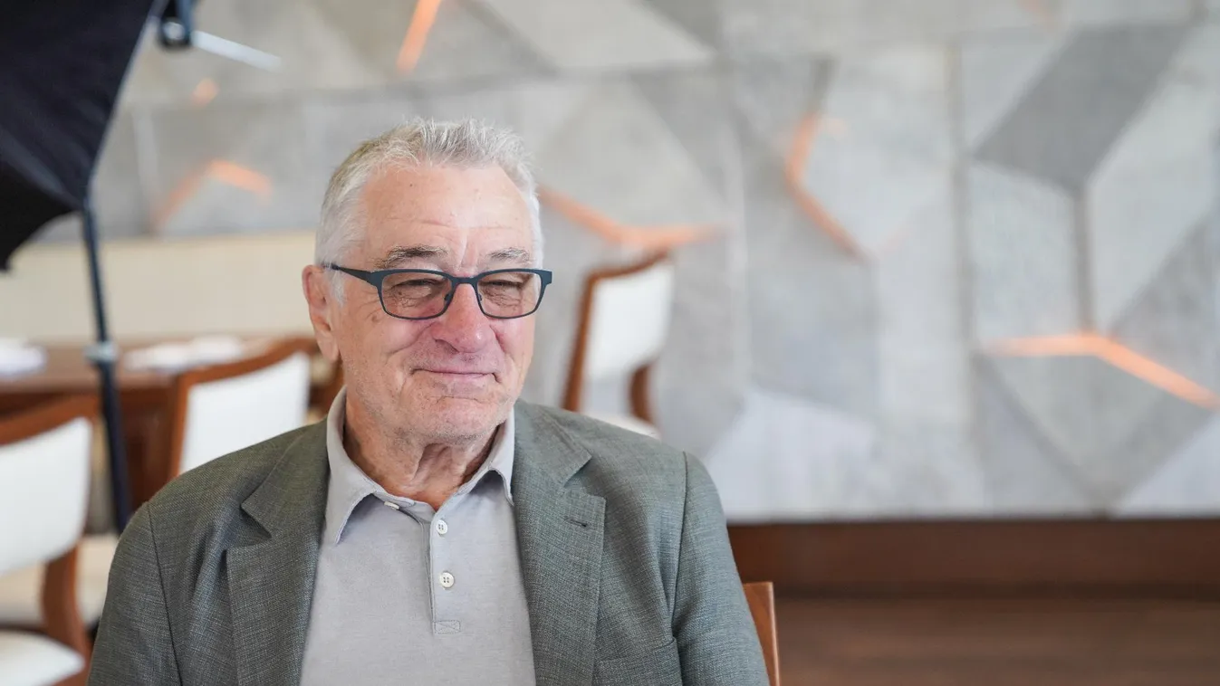 Robert De Niro előkapta a náci kártyát