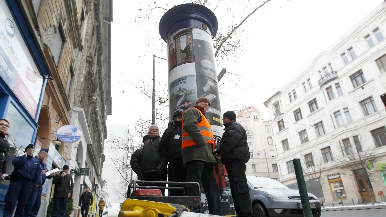 Fenyegetnek és balesetre játszanak az oszlopbontók