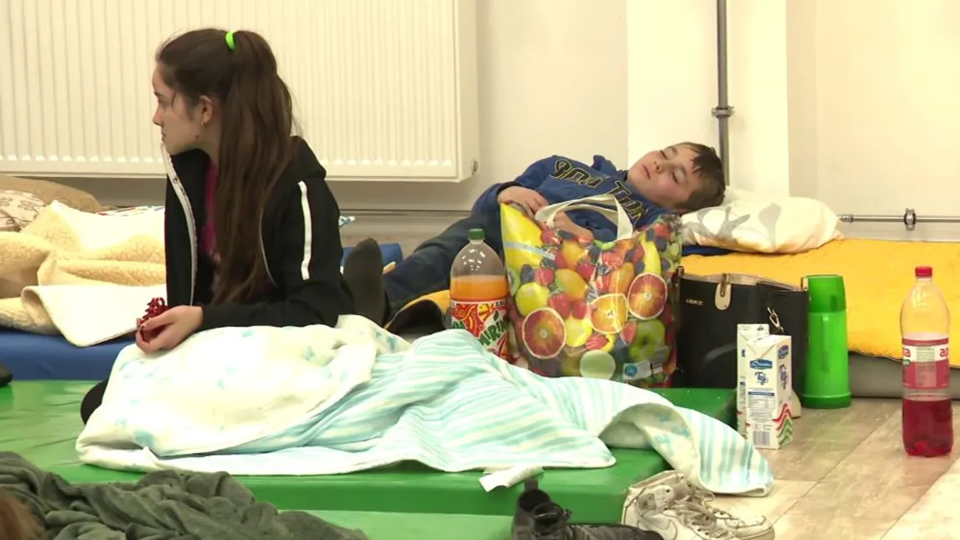 Az elmúlt húsz napban 1,4 millió gyermek kényszerült menekülésre