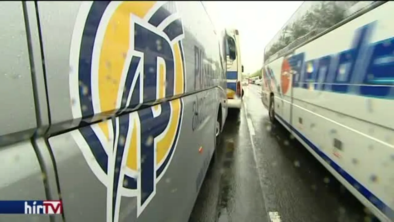 Buszoztatás: elszámolást követel a DK