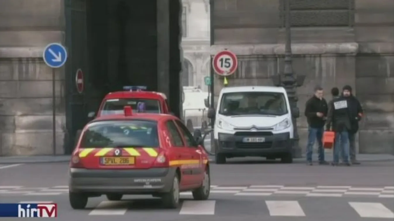 Allah Akbar!-t kiabált a machetés támadó, öt golyót kapott