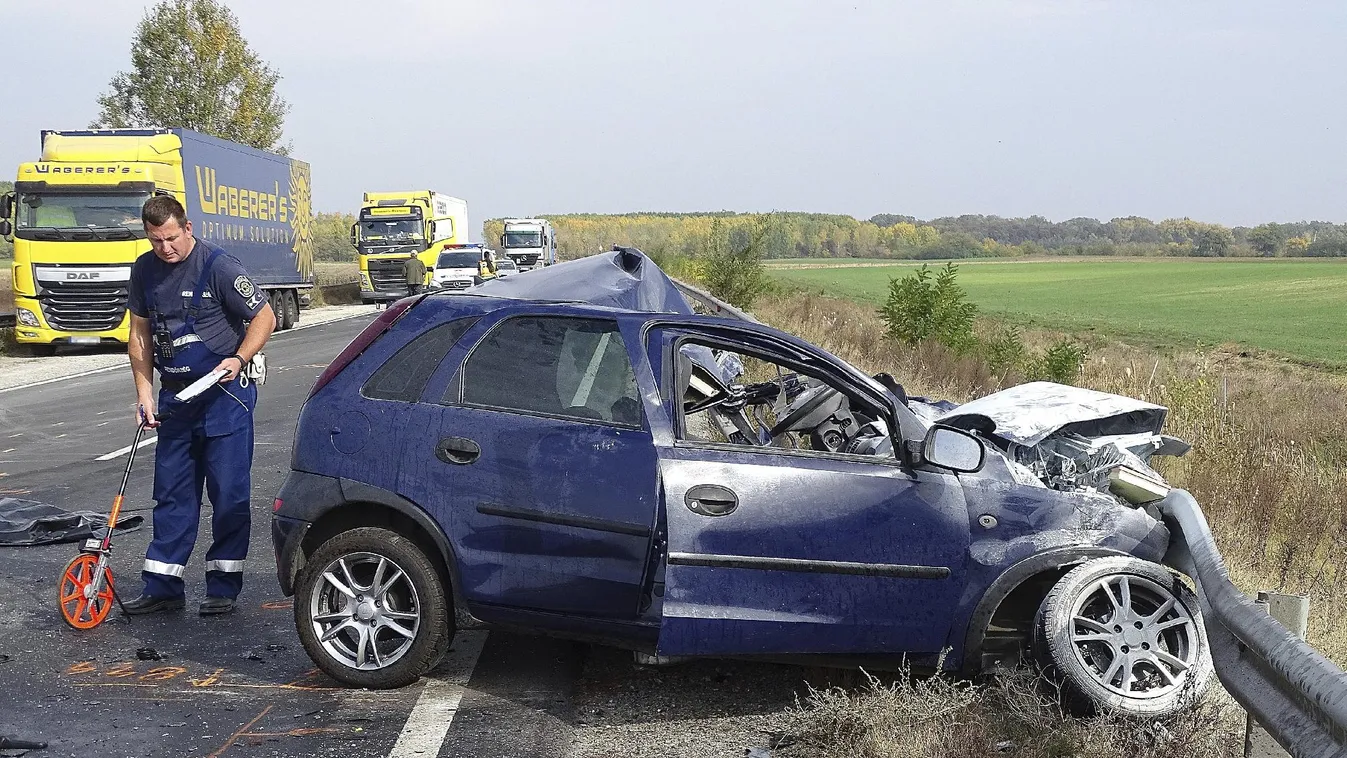 Halálos baleset: kigyulladt egy személygépkocsi