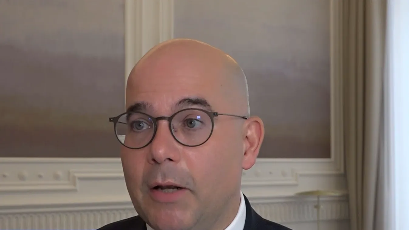 Átadták a brüsszeli Magyar Házat + videó