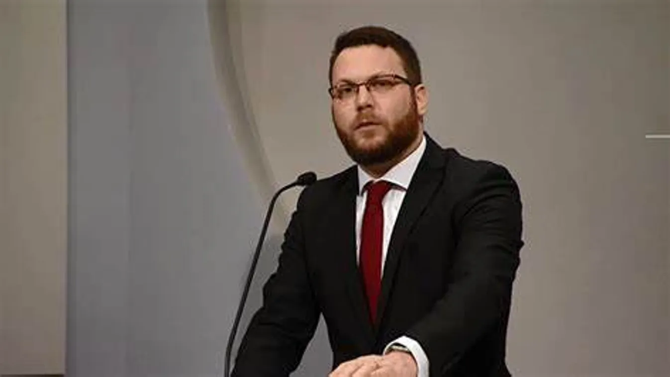 Schanda: Könnyebben vehetnek részt a taxisok a házhozszállításban