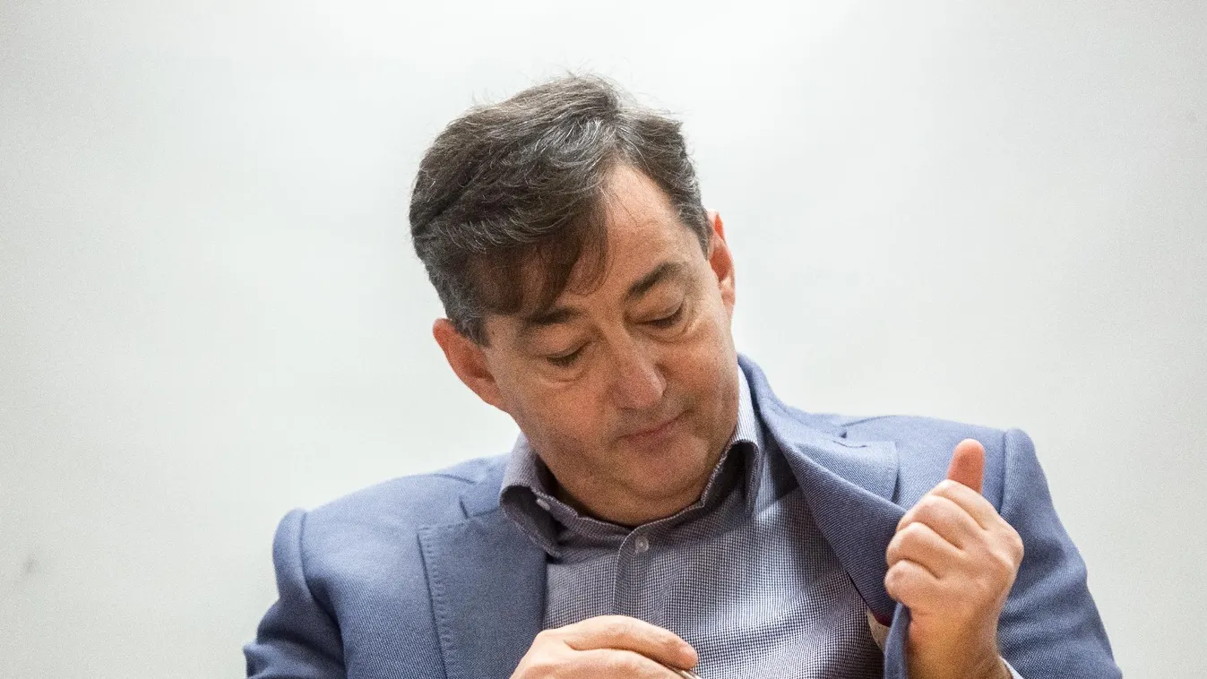 Felcsúton büszkék Mészáros vagyonosodására, másutt inkább kételkednek