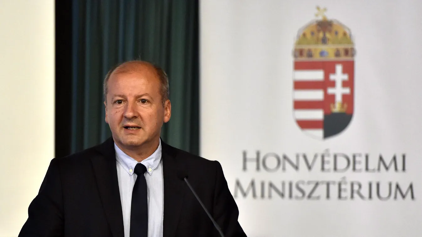 Simicskó hárított a helikoptertenderrel kapcsolatban