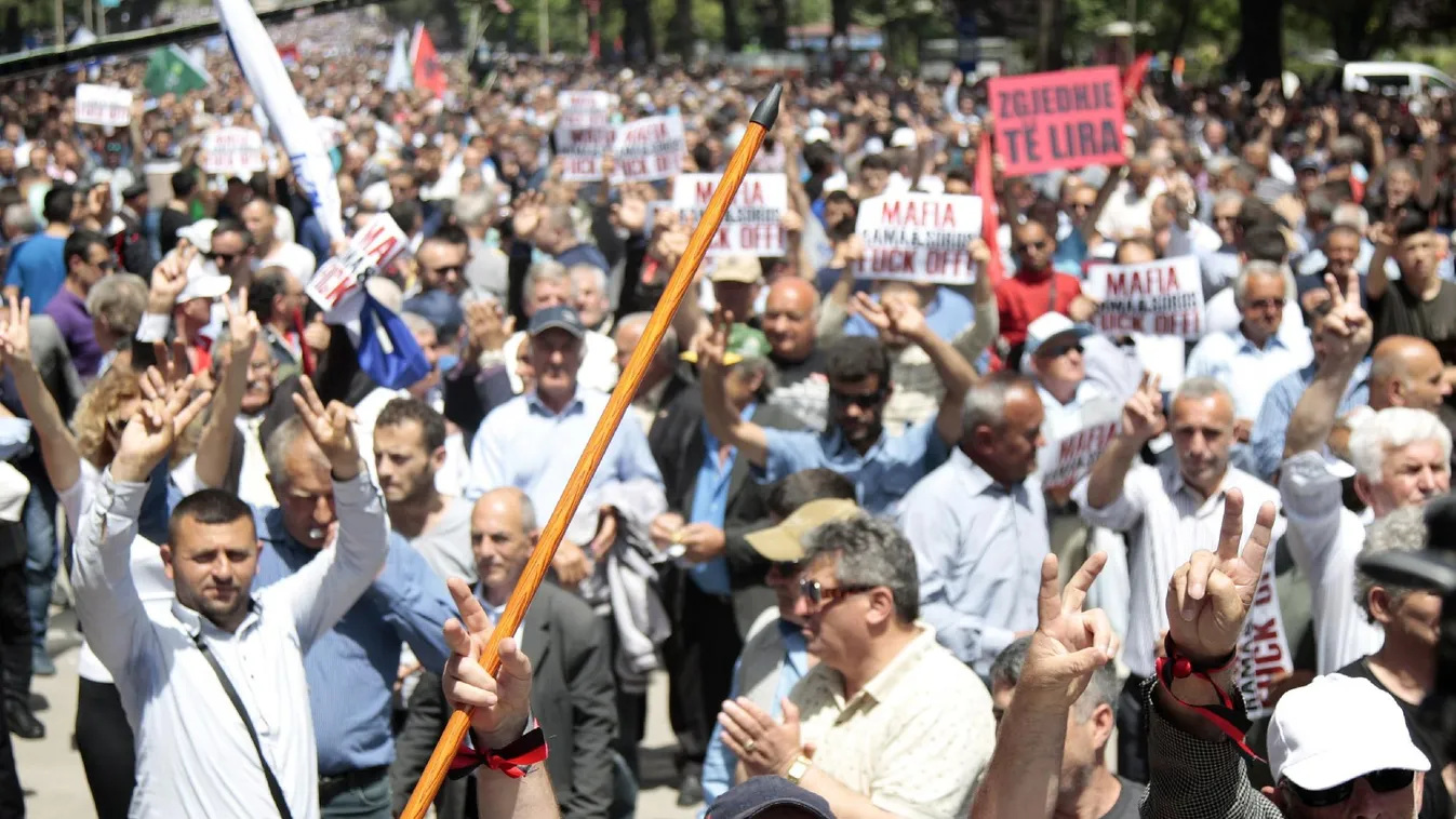 Félő, hogy megint előkerülnek a Kalasnyikovok a Balkánon