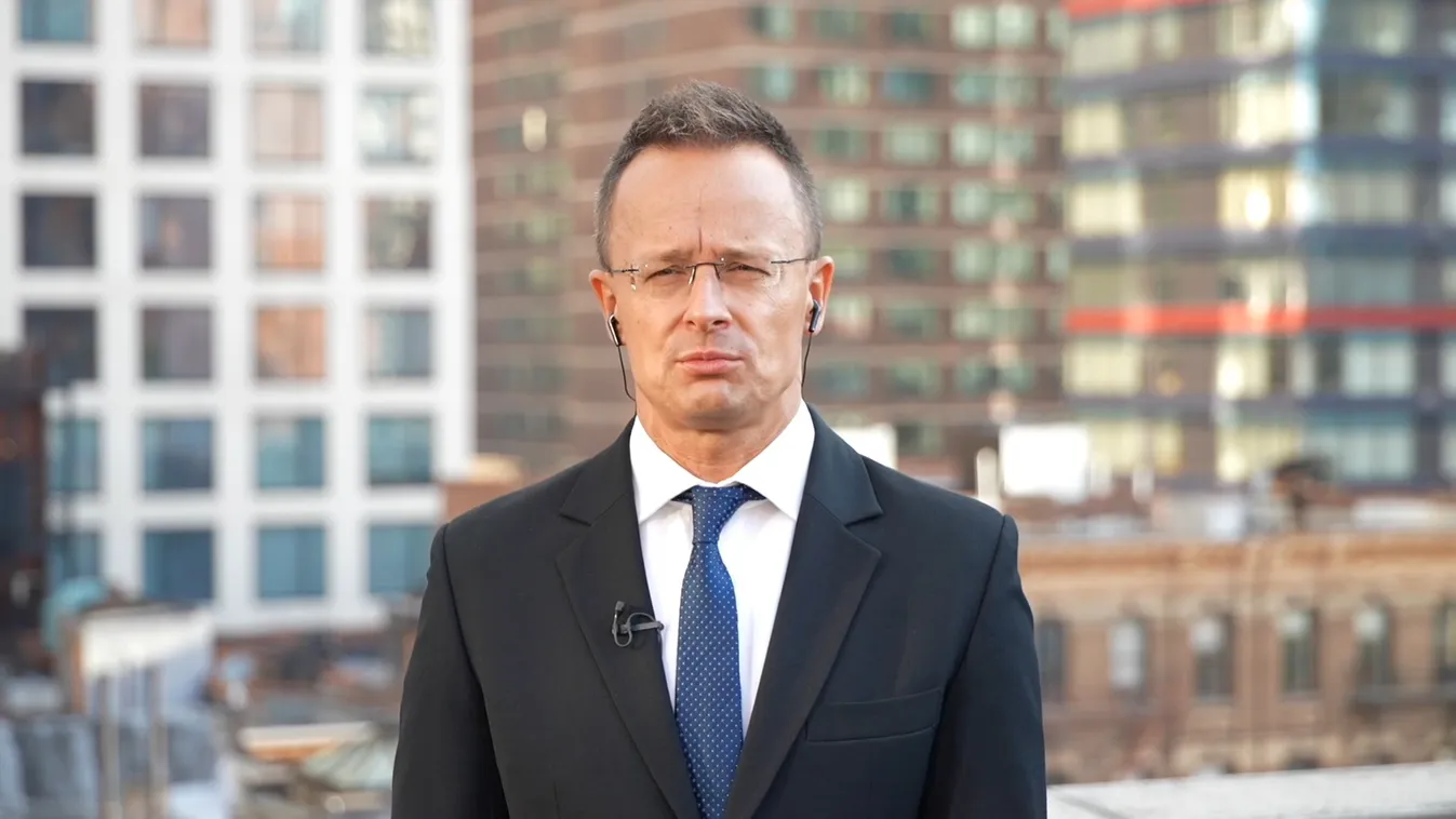 Szijjártó: tízezer tonna gabonával enyhítenénk a szudáni válságot, de még mindig Kijevre várunk