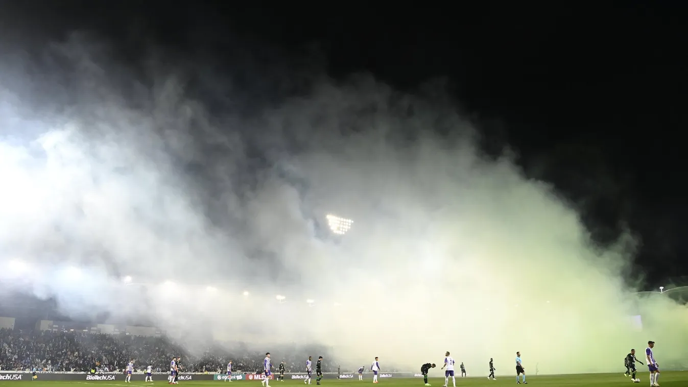 Súlyosan megégett egy Újpest-szurkoló a derbin