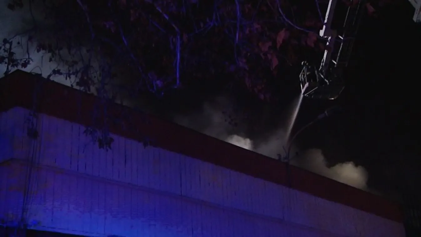 Kínai áruk égtek Józsefvárosban