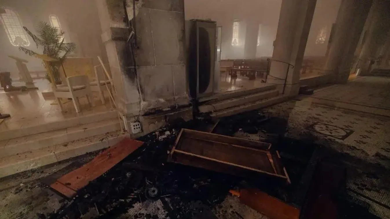 Erősödik a keresztényellenesség Franciaországban