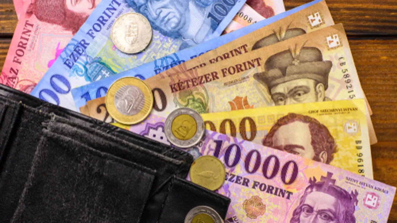 A forint 7 százalékos erősödését várja a Reuters felmérése