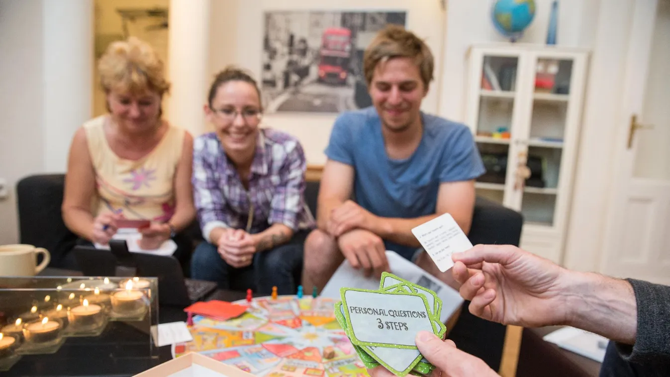 Angolul márpedig beszélni kell