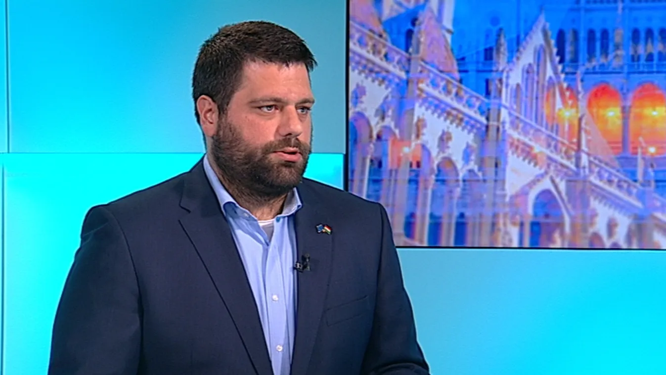 A liberálisok miatt áll a bál a baloldalon