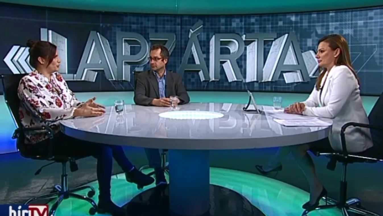 Verhofstadt óriásplakáton üzen Orbánnak