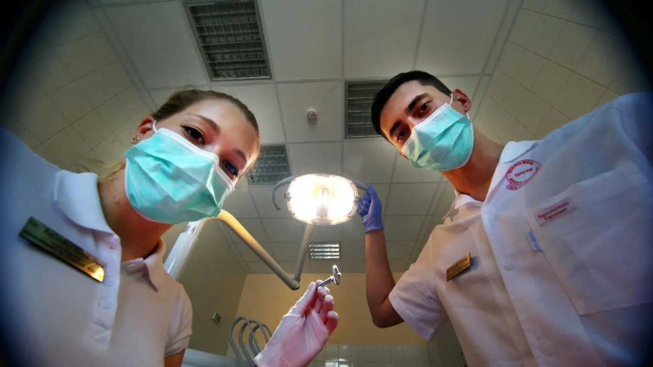 Demonstrációra készülnek a fogorvosok