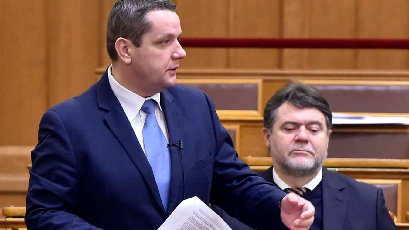 MSZP: Az államnak kellene fizetni a Zsolnay-dolgozók helyett