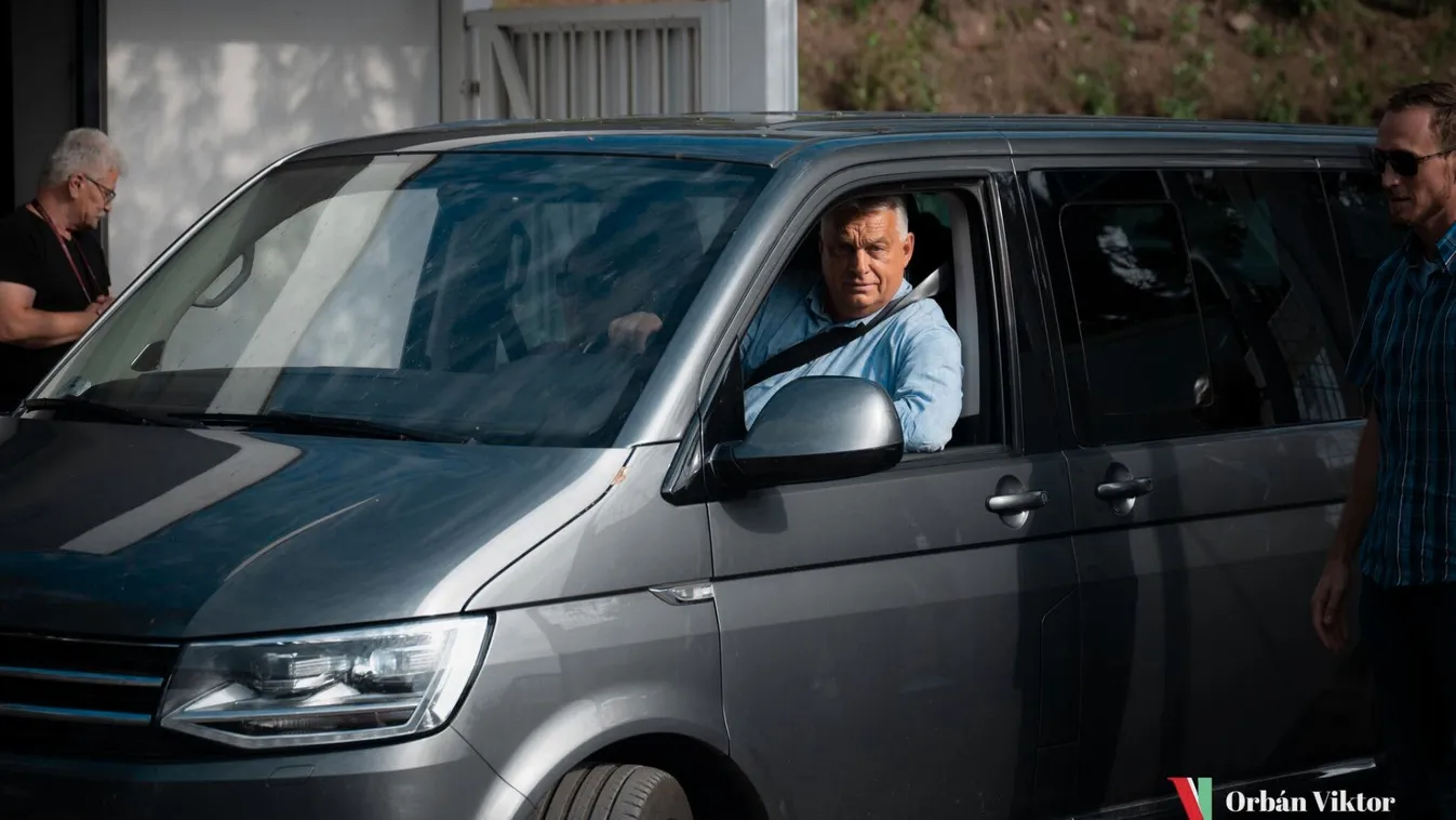 Degresszió, progresszió, agresszió: Orbán Viktor kibontotta a Tisza Párt brüsszeli ajándékcsomagját