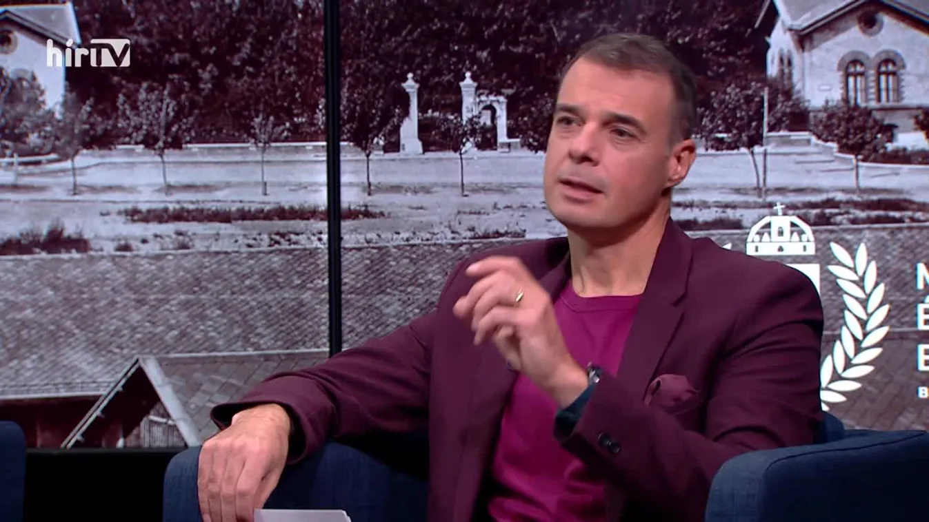 TF 100 - Száz éve a pályán