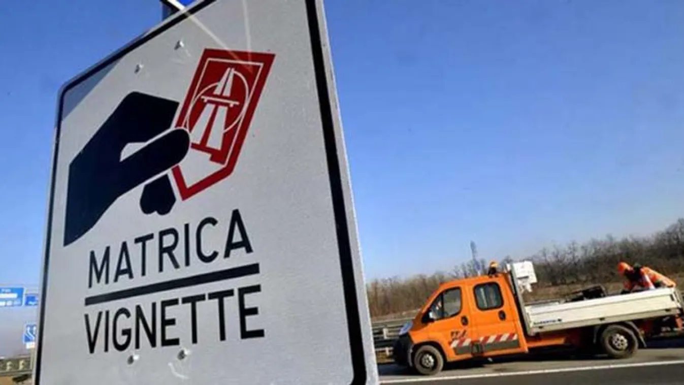 Mától elérhetők s jövő évi pályamatricák