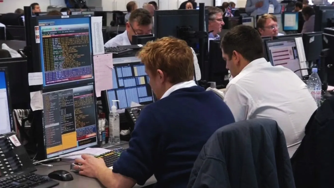 A Fitch ma vizsgálja Magyarország adósbesorolását