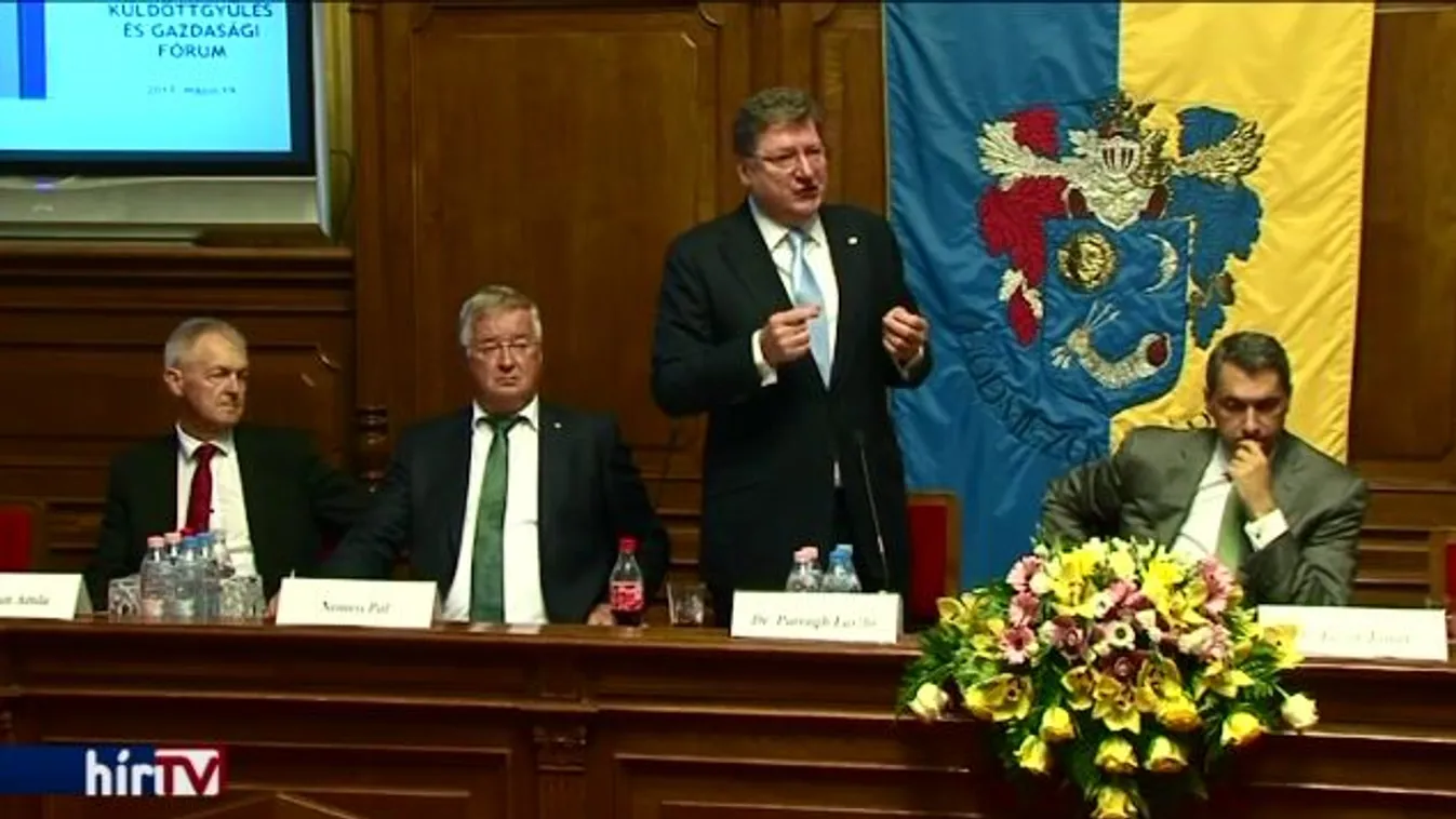 Parragh lakatot tenne a gimnáziumokra, a szakma tiltakozik