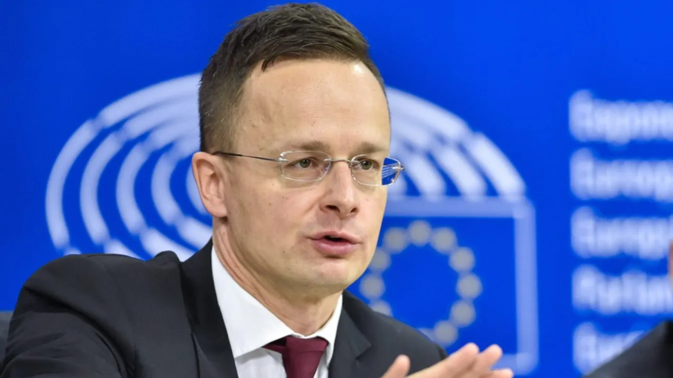 Szijjártó Péter: Weber súlyosan megsértette a magyarokat