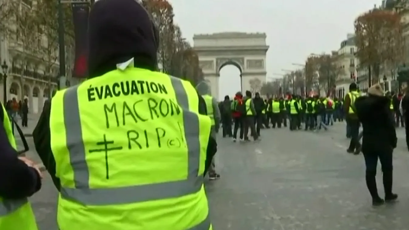 A francia alsóház jóváhagyta Macron kedvezményeit