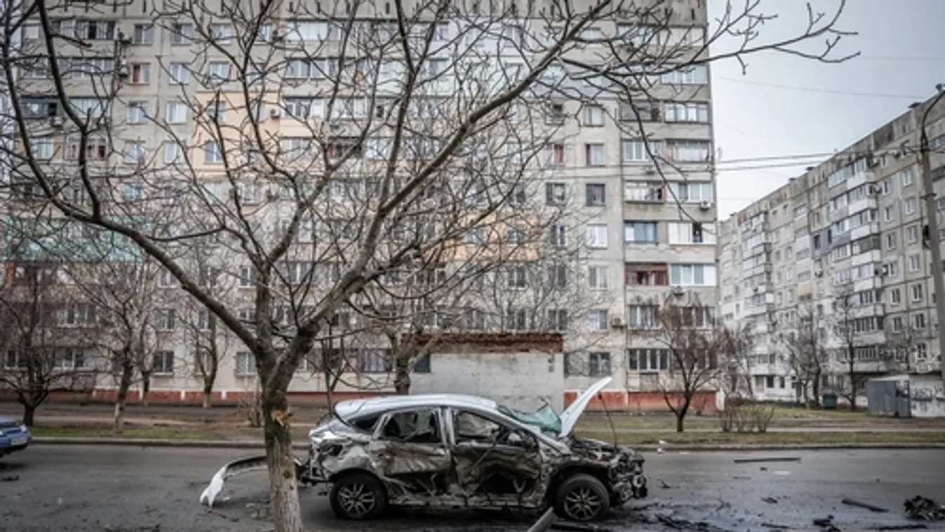 A mariupoli tanács szerint mintegy háromszázan haltak meg a drámaszínház bombázásában