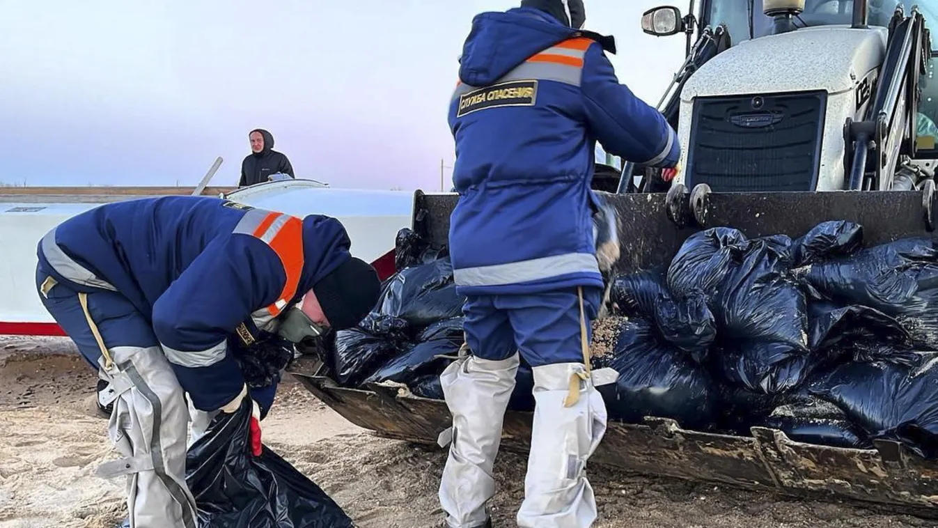 Nem látni az olajkatasztrófa végét a Kercsi-szorosnál