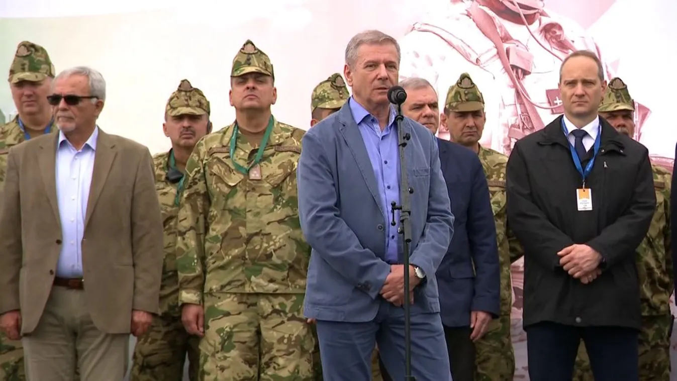 Benkő Tibor: A honvédség új fejlődési pályára lép