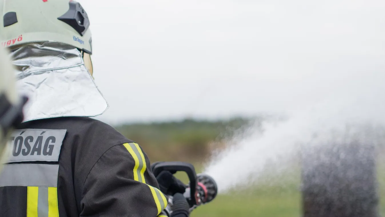 137 tűzoltói beavatkozás történt szilveszterkor