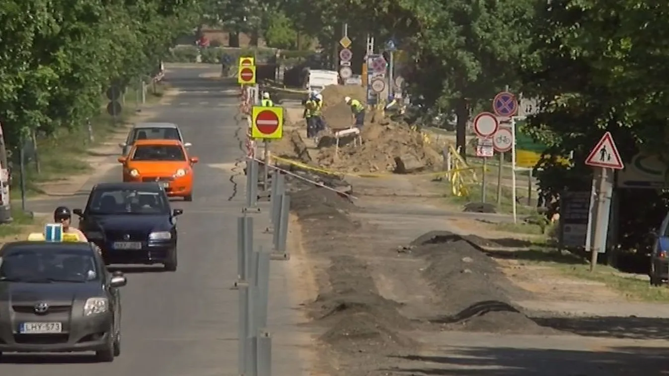 Már dolgoznak Lázár tramtrain-jén
