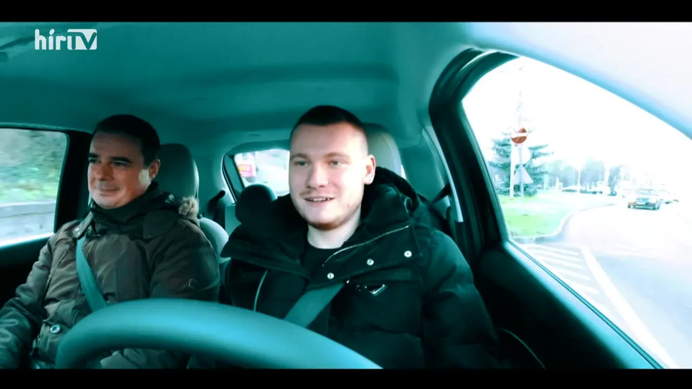 StartStop: Kipróbáltuk a vidám, városi kisautót, a Fiat500 E-t