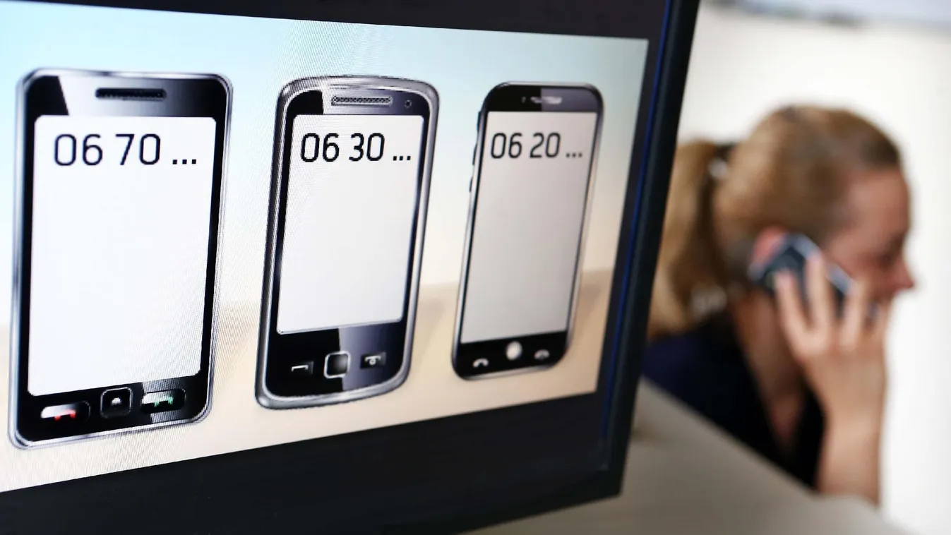 Egy évre csökkentenék a hűségidőt