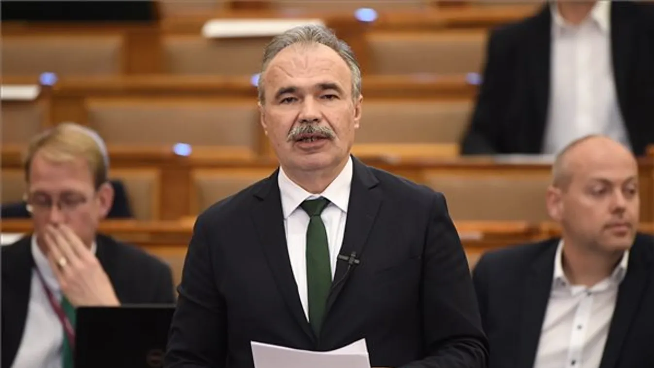 Nagy István: A mezőgazdaság az ország legfontosabb bástyája