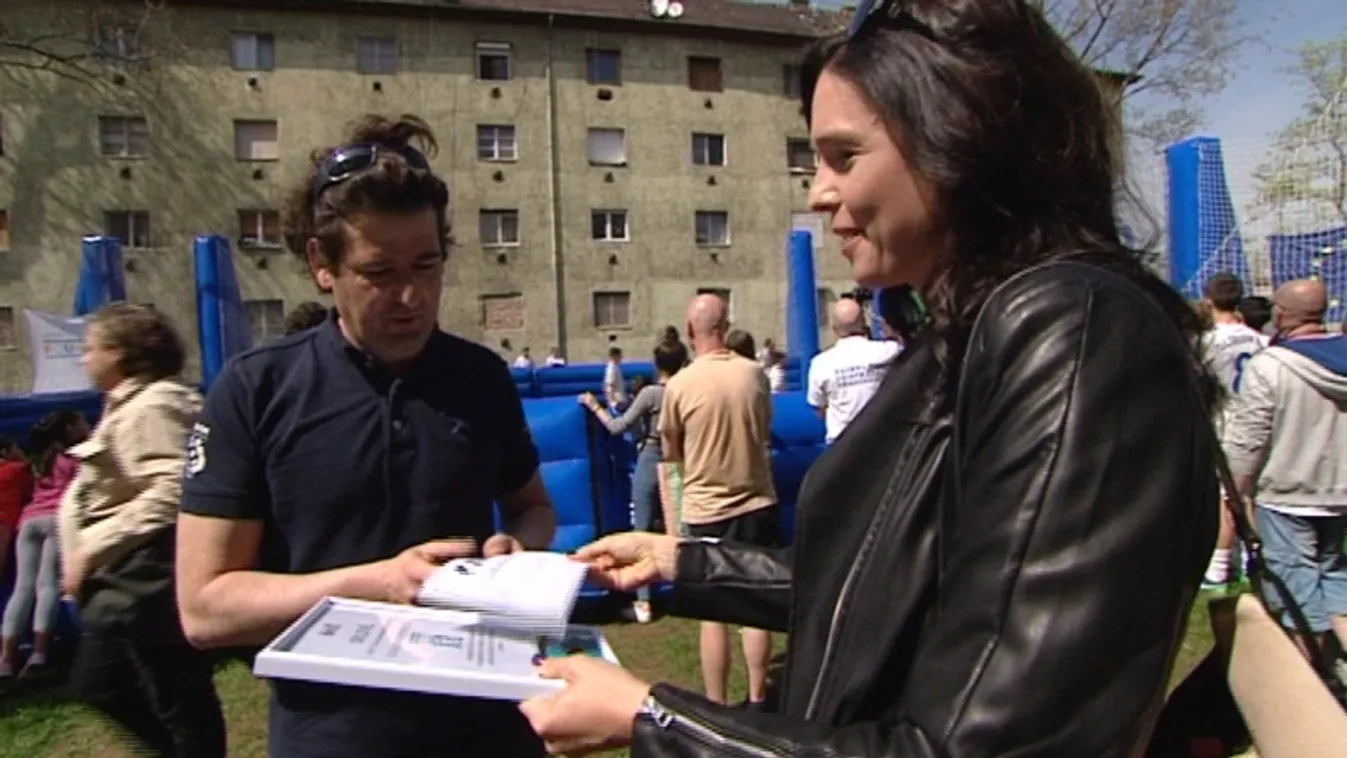 Ajándékutalvánnyal támogatta a Hír TV az Oltalom Sportegyesületet