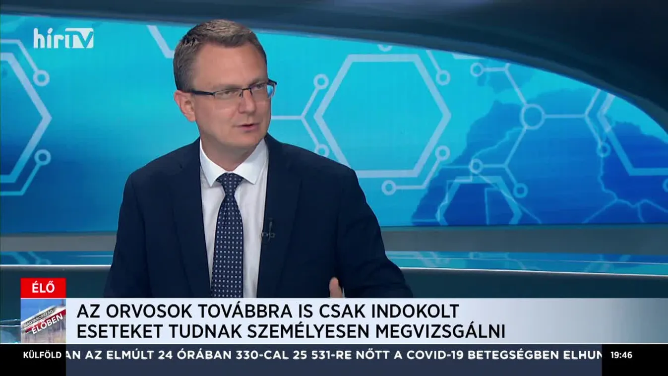Rétvári Bence: A fokozatosság és a szabályok betartása most a legfontosabb