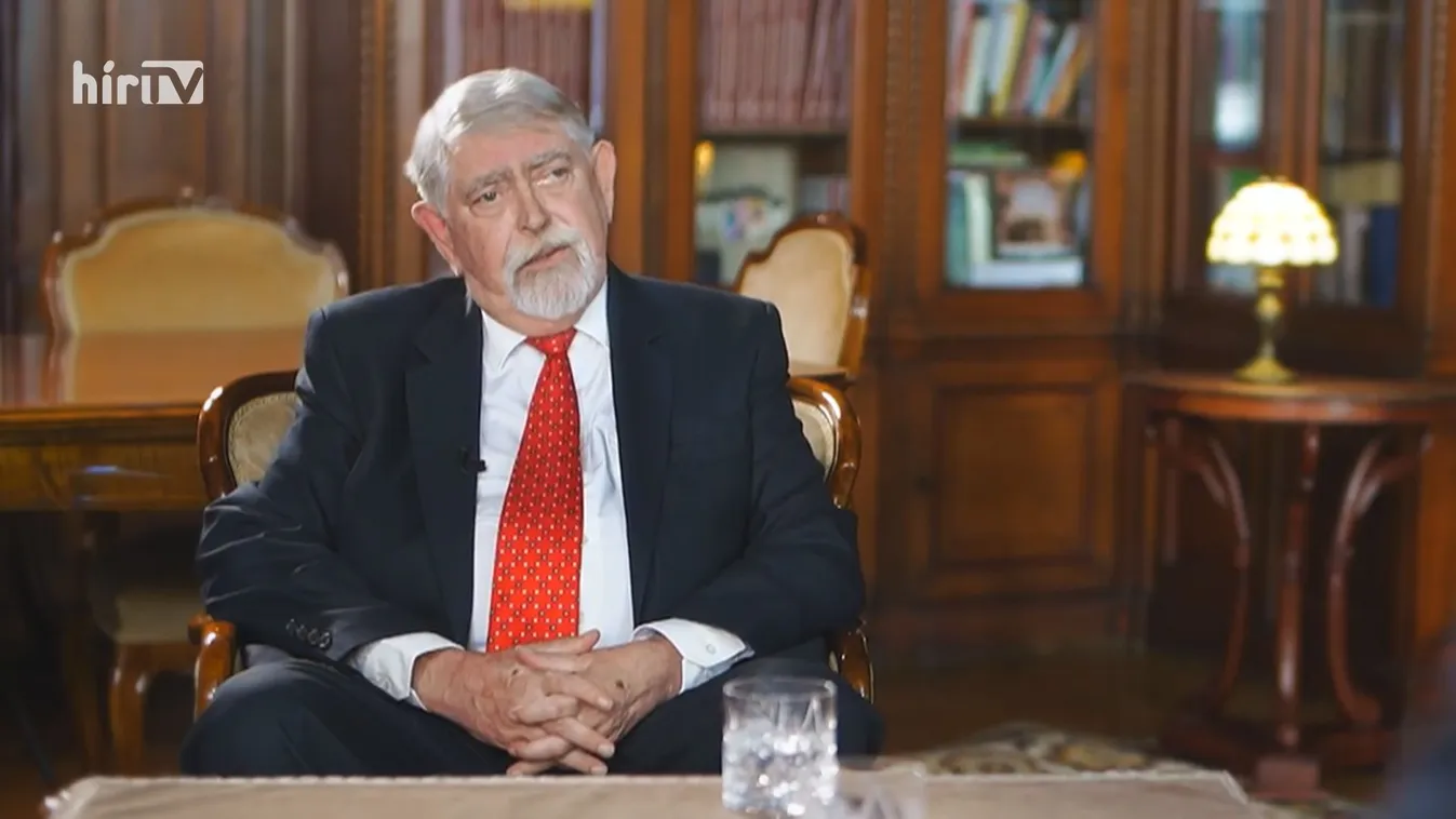 Kásler Miklós: Sikeres a diákok kampányszerű oltása