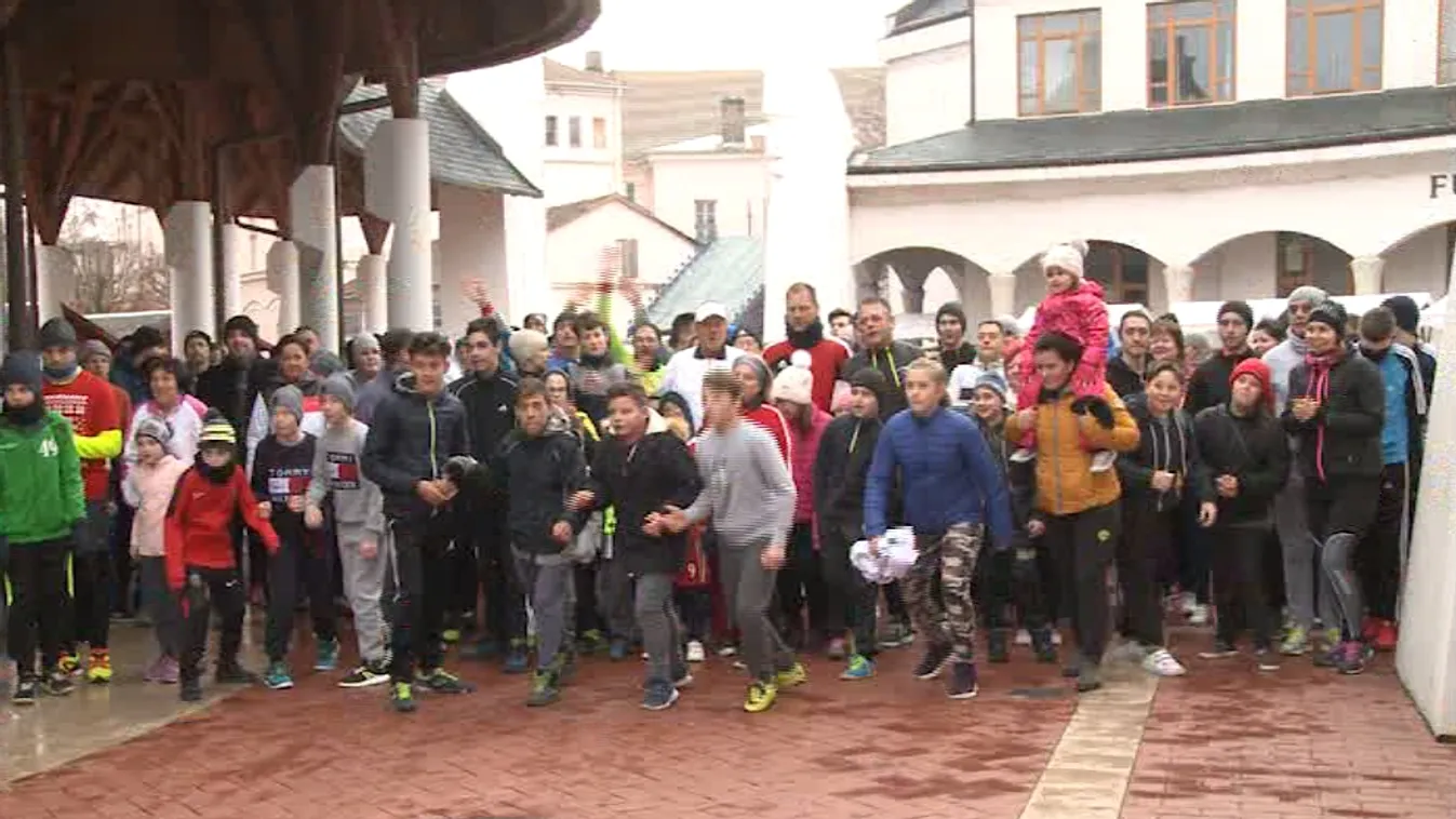 Mintegy kétszázan búcsúztatták futással az óévet Makón