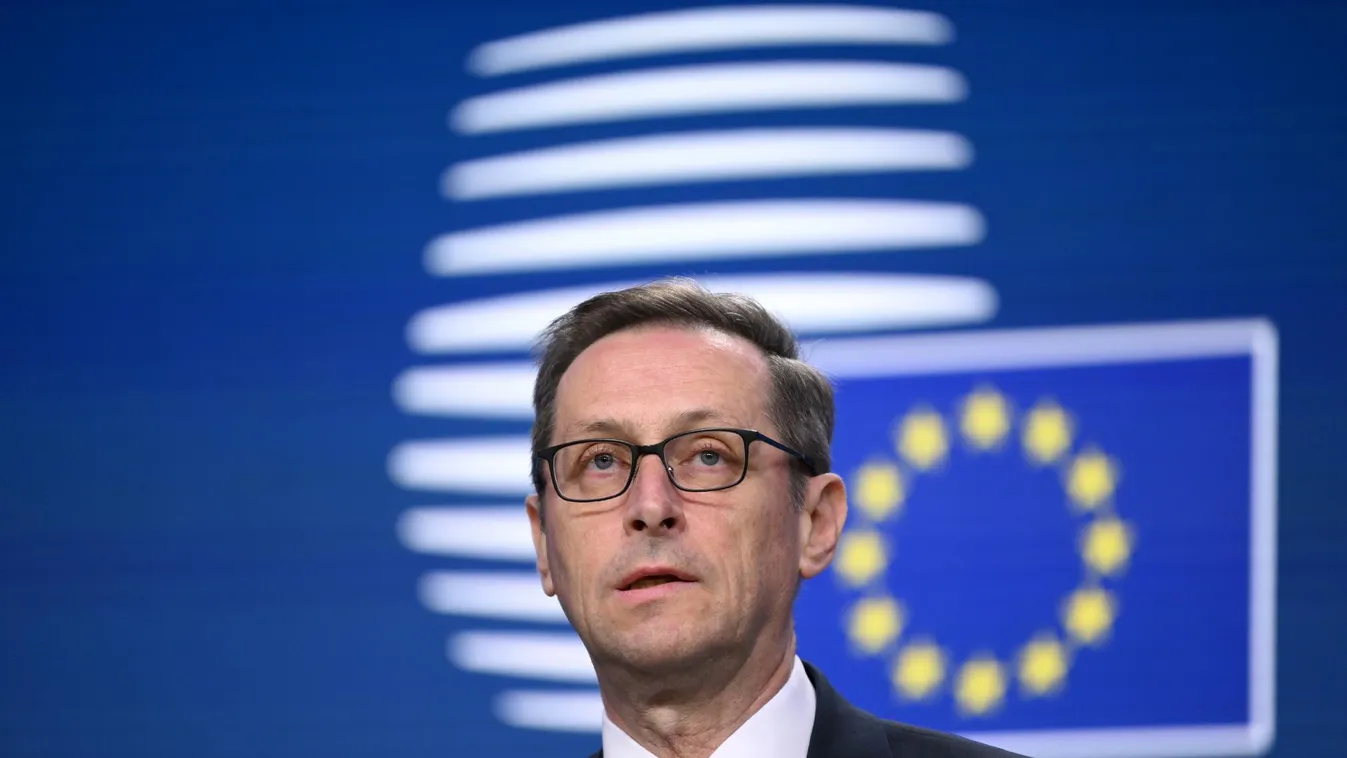 Varga Mihály: maradnak a szigorú monetáris kondíciók