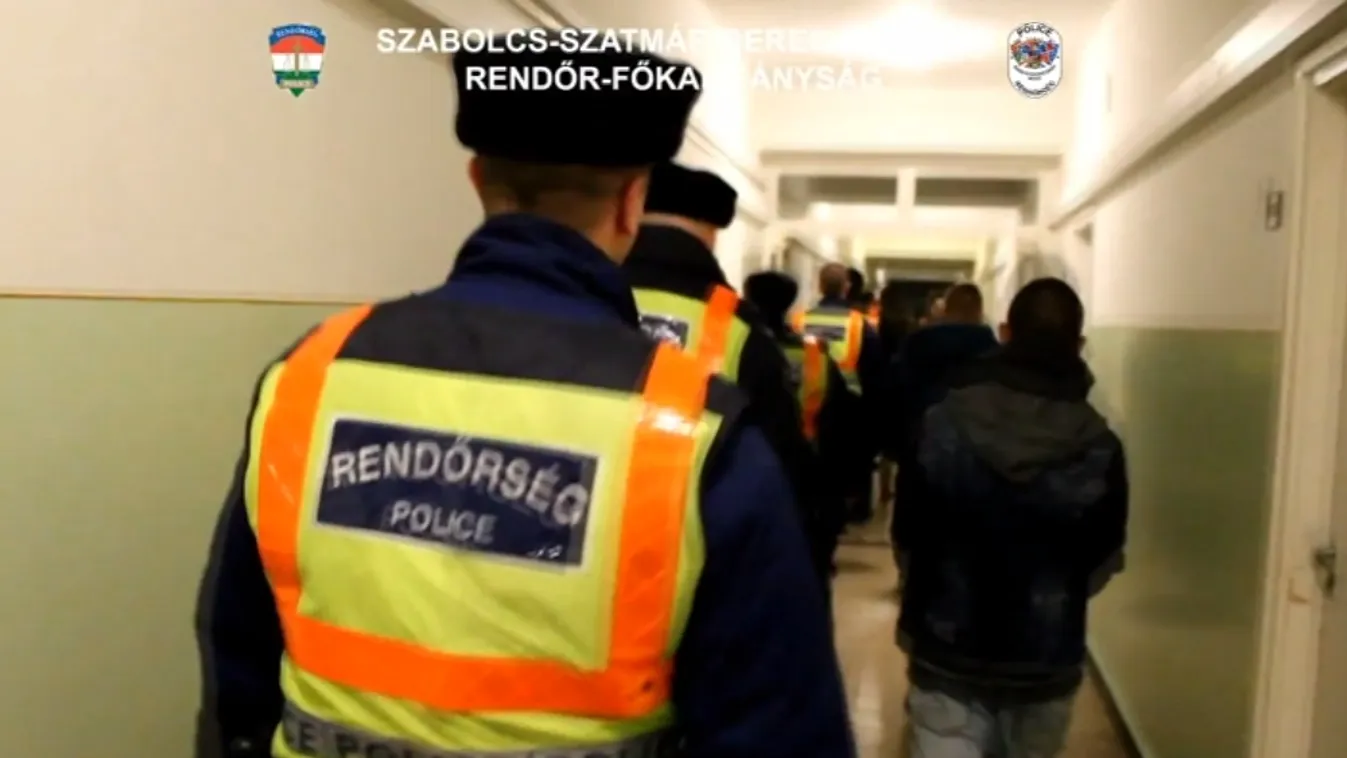 Tizenéves társaság támadt két férfira a nyíregyházi vasútállomáson