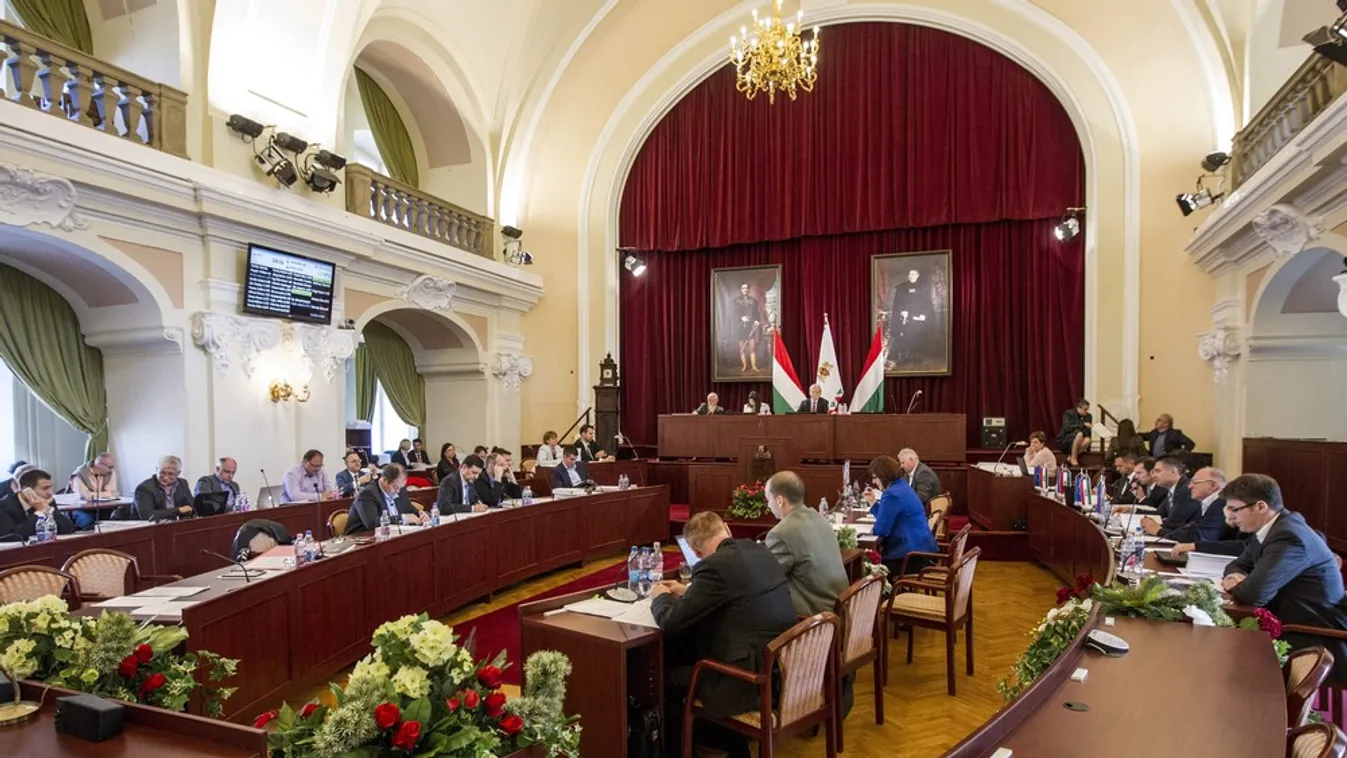 Rendkívüli ülést tart a főváros