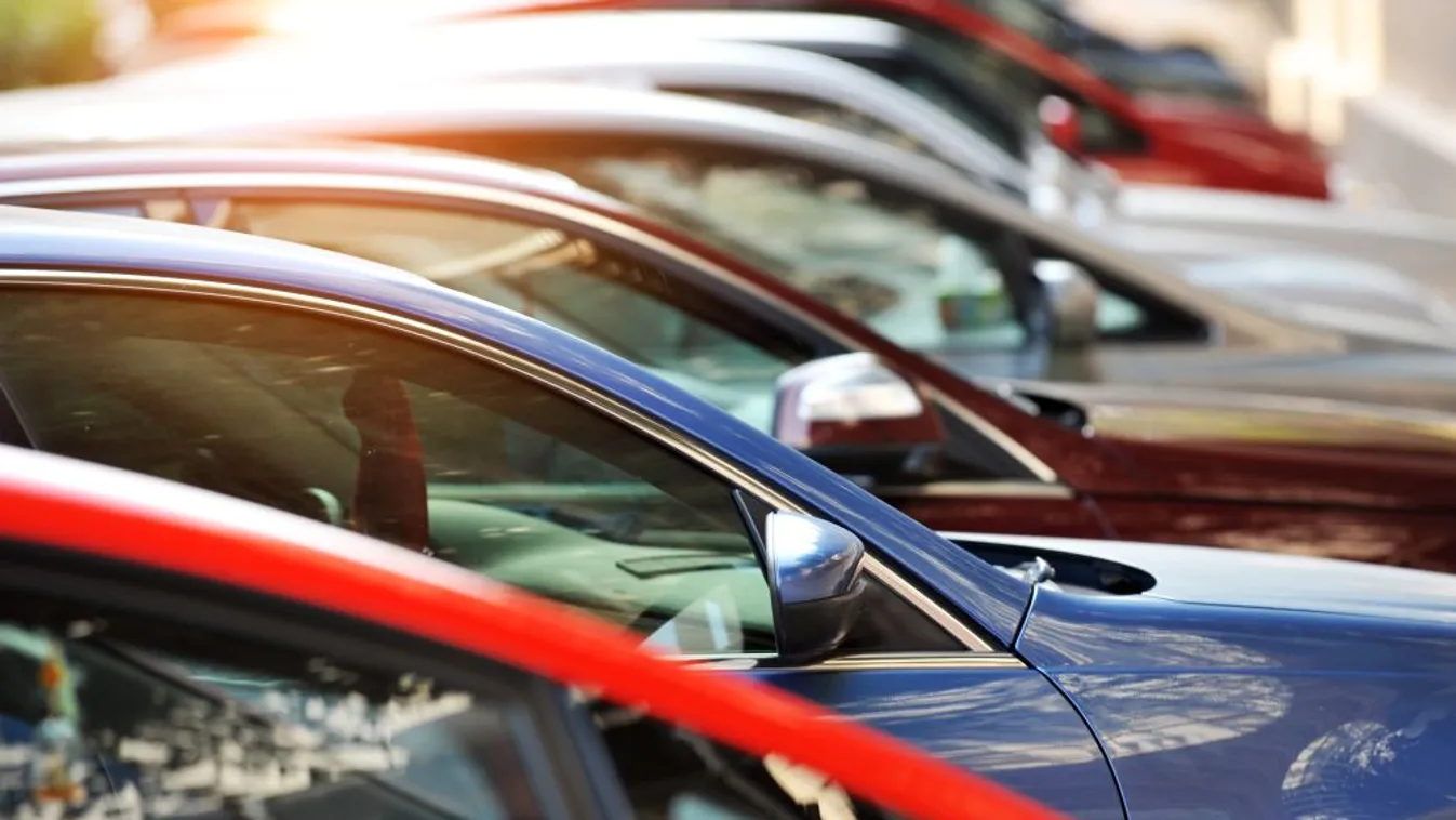 A chiphiány miatt megugrott az igény a használt személyautók iránt